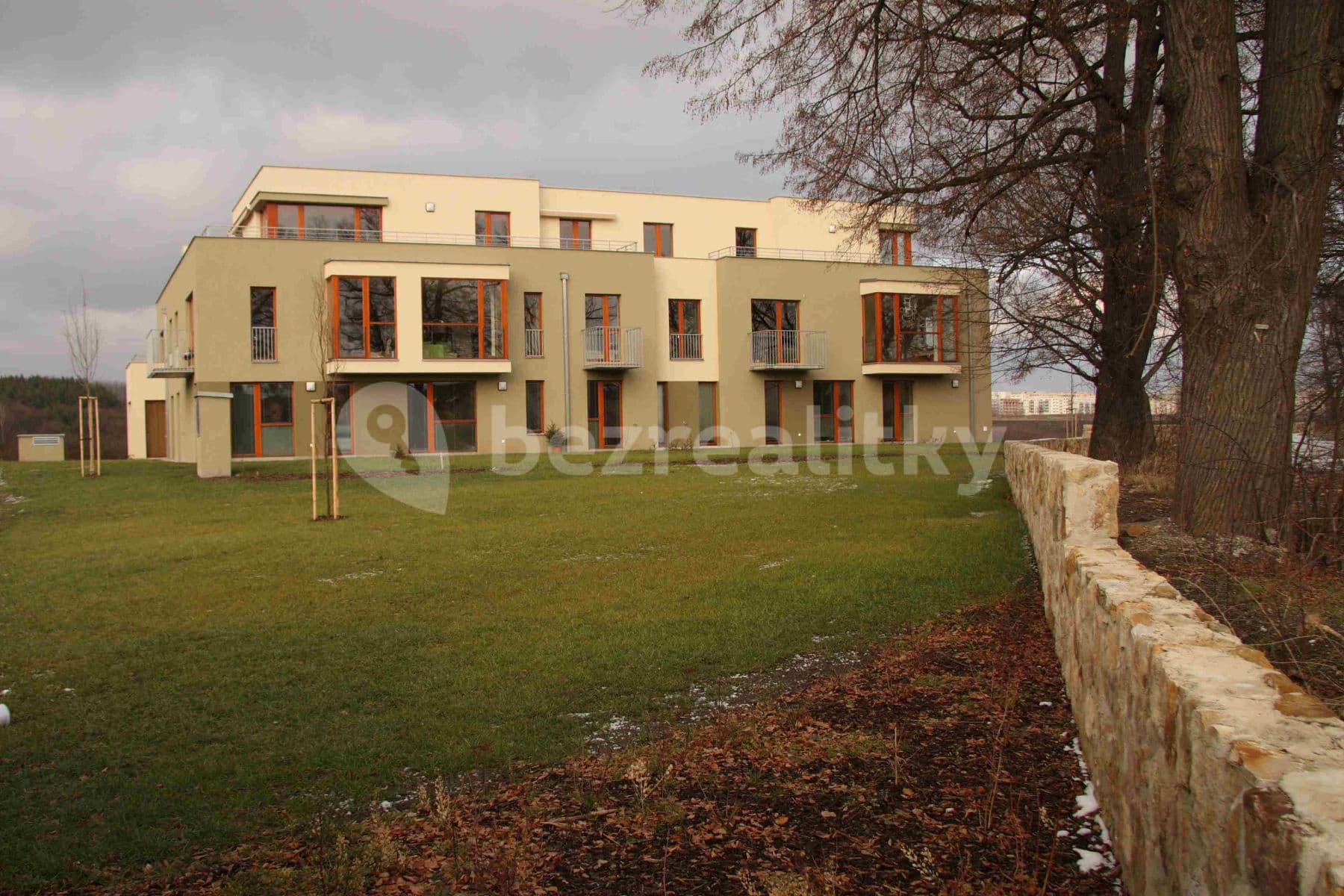 1 bedroom with open-plan kitchen flat to rent, 64 m², Vidlák, Prague, Prague 1 bedroom with open-plan kitchen flat to rent, 64 m², Vidlák, Prague, Prague