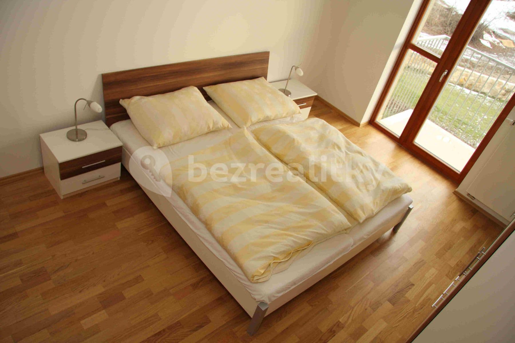 1 bedroom with open-plan kitchen flat to rent, 64 m², Vidlák, Prague, Prague 1 bedroom with open-plan kitchen flat to rent, 64 m², Vidlák, Prague, Prague