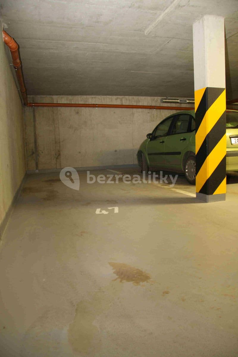 1 bedroom with open-plan kitchen flat to rent, 64 m², Vidlák, Prague, Prague 1 bedroom with open-plan kitchen flat to rent, 64 m², Vidlák, Prague, Prague