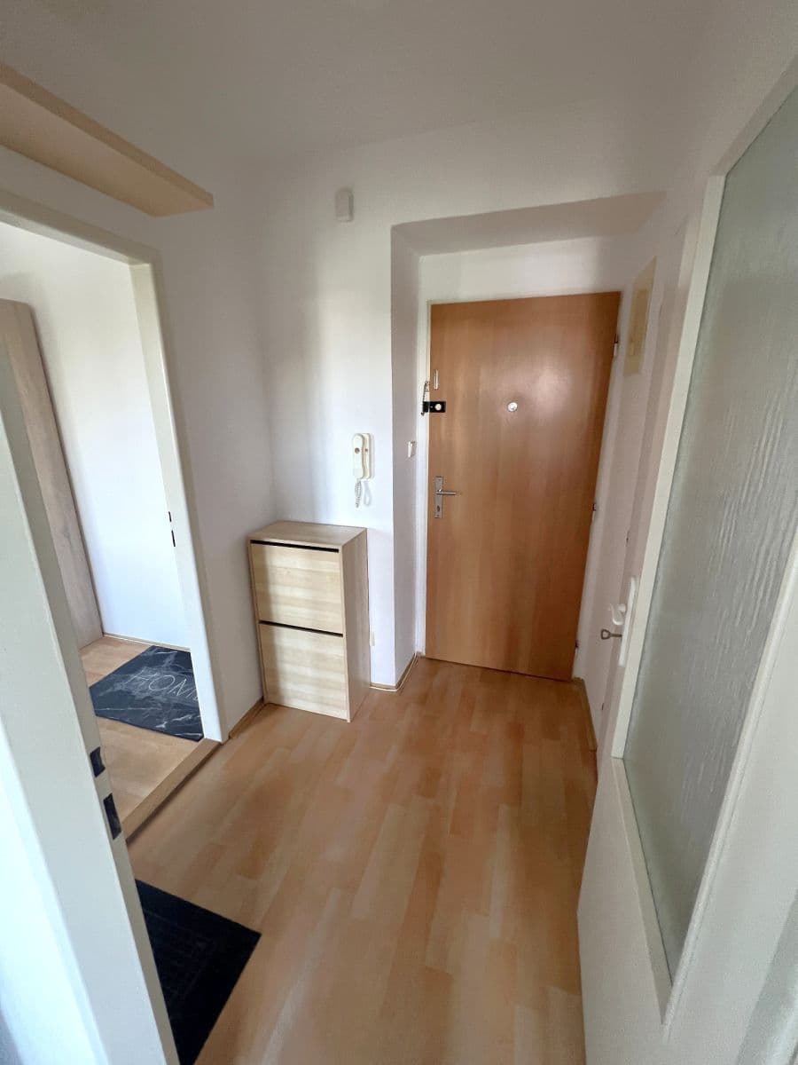 1 bedroom flat to rent, 30 m², Křivoklátská, Prague, Prague 1 bedroom flat to rent, 30 m², Křivoklátská, Prague, Prague