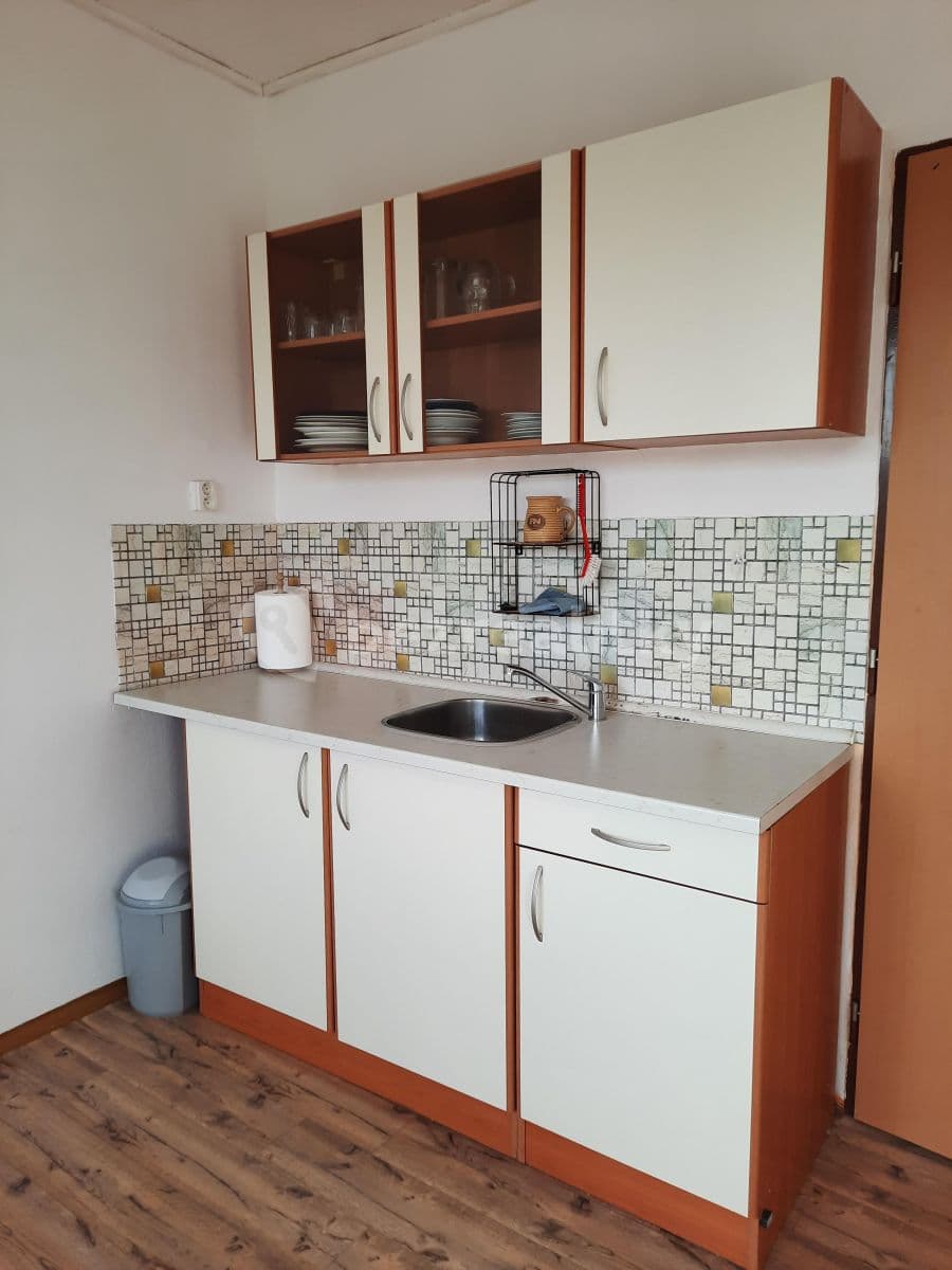 Small studio flat to rent, 20 m², Mírová, Strakonice, Jihočeský Region Small studio flat to rent, 20 m², Mírová, Strakonice, Jihočeský Region