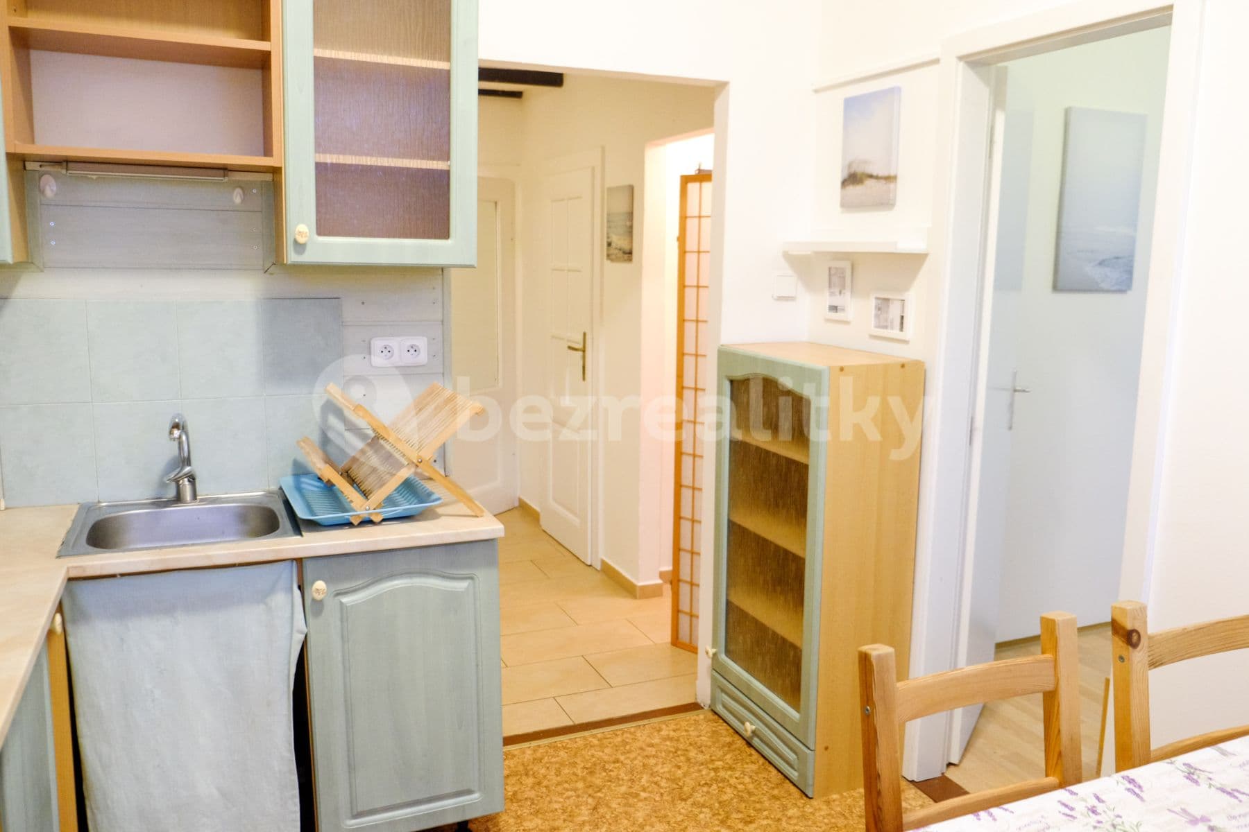 2 bedroom flat to rent, 60 m², U Okrouhlíku, Prague, Prague 2 bedroom flat to rent, 60 m², U Okrouhlíku, Prague, Prague