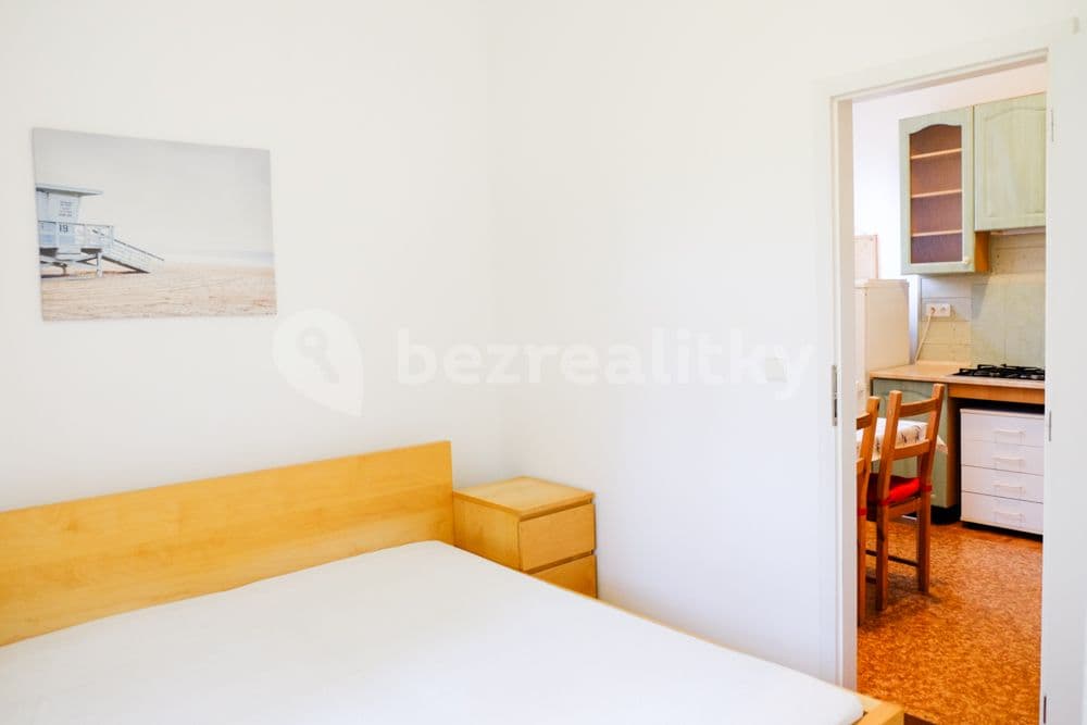 2 bedroom flat to rent, 60 m², U Okrouhlíku, Prague, Prague 2 bedroom flat to rent, 60 m², U Okrouhlíku, Prague, Prague