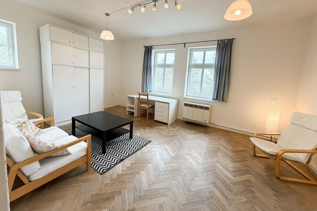 2 bedroom flat to rent, 60 m², U Okrouhlíku, Prague, Prague 2 bedroom flat to rent, 60 m², U Okrouhlíku, Prague, Prague