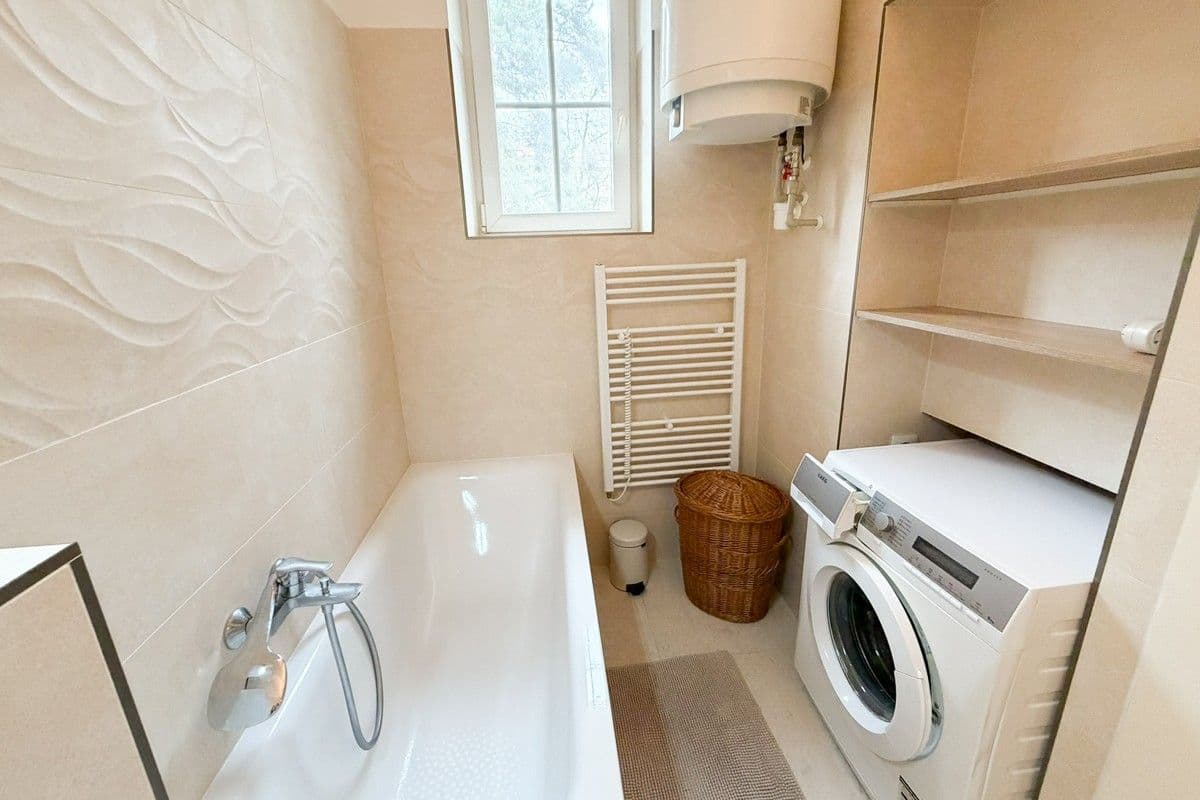2 bedroom flat to rent, 60 m², U Okrouhlíku, Prague, Prague 2 bedroom flat to rent, 60 m², U Okrouhlíku, Prague, Prague