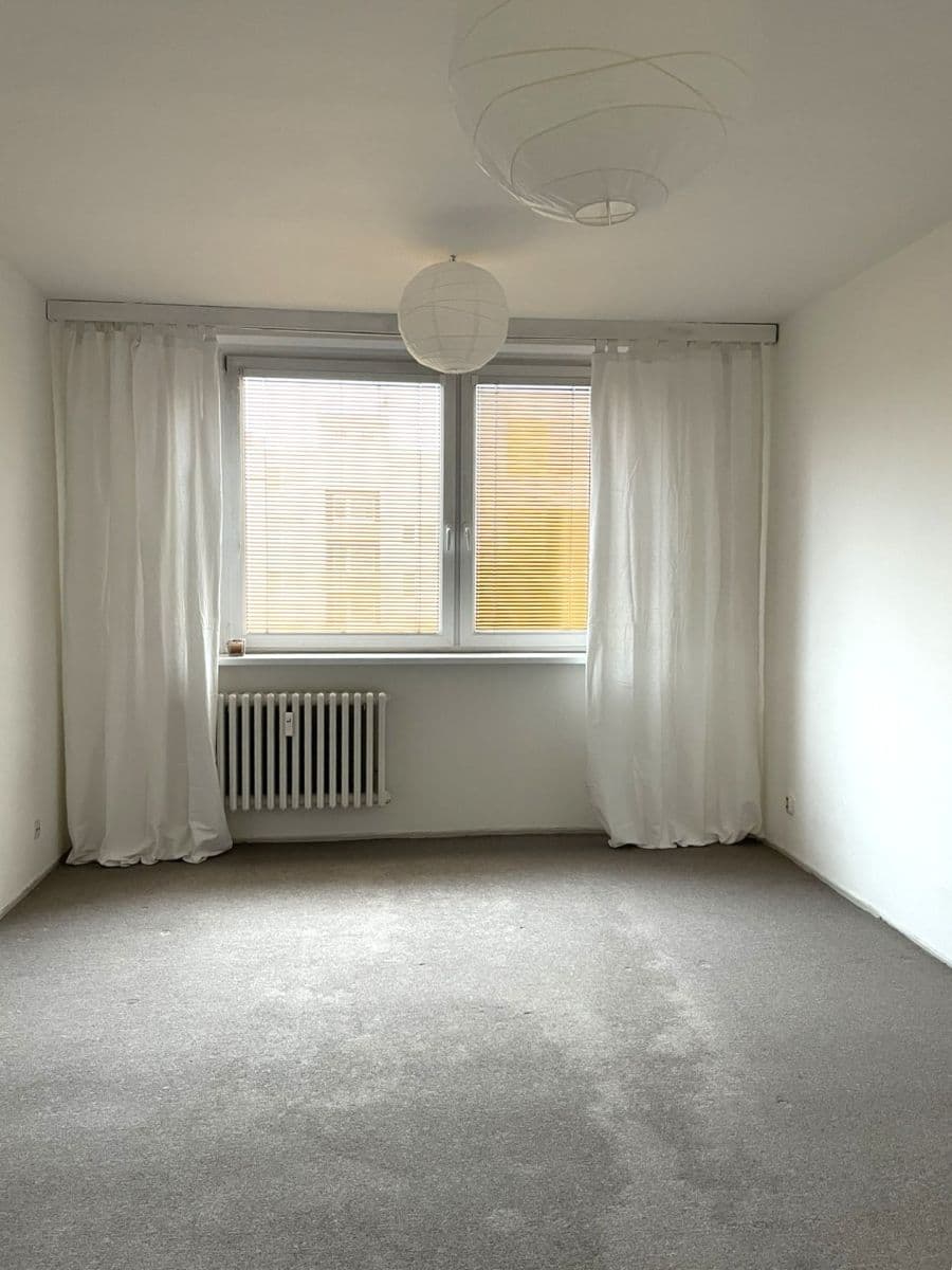 1 bedroom flat to rent, 35 m², Dlouhá, Zlín, Zlínský Region 1 bedroom flat to rent, 35 m², Dlouhá, Zlín, Zlínský Region