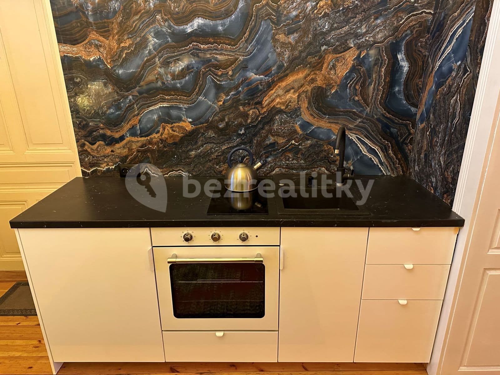 1 bedroom with open-plan kitchen flat to rent, 35 m², Liliová, Prague, Prague 1 bedroom with open-plan kitchen flat to rent, 35 m², Liliová, Prague, Prague