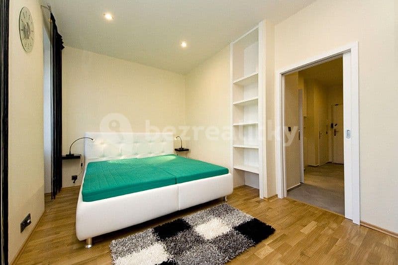1 bedroom with open-plan kitchen flat to rent, 51 m², Železničářů, Prague, Prague