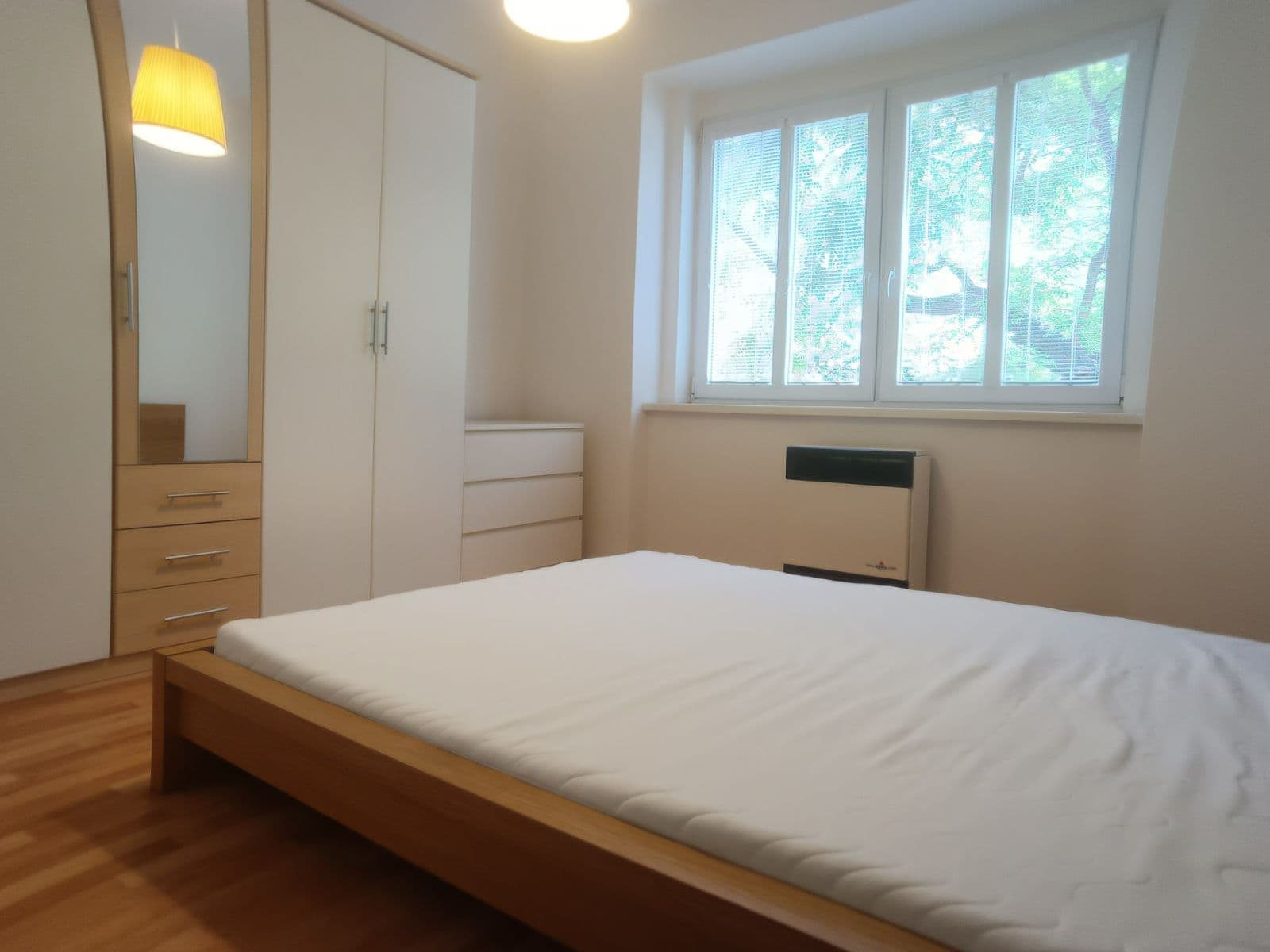 1 bedroom with open-plan kitchen flat to rent, 50 m², Biskupcova, Prague, Prague 1 bedroom with open-plan kitchen flat to rent, 50 m², Biskupcova, Prague, Prague