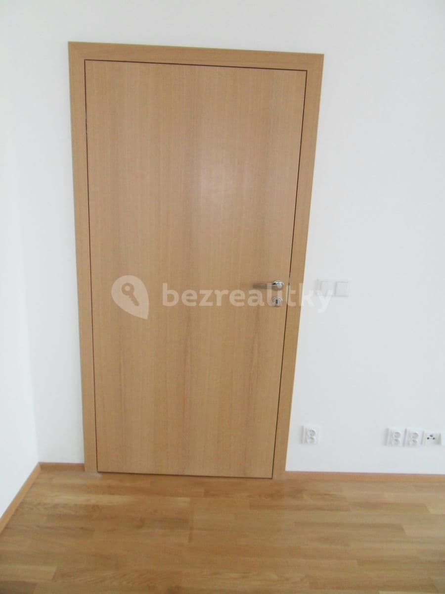 2 bedroom with open-plan kitchen flat to rent, 100 m², Černopolní, Brno, Jihomoravský Region 2 bedroom with open-plan kitchen flat to rent, 100 m², Černopolní, Brno, Jihomoravský Region