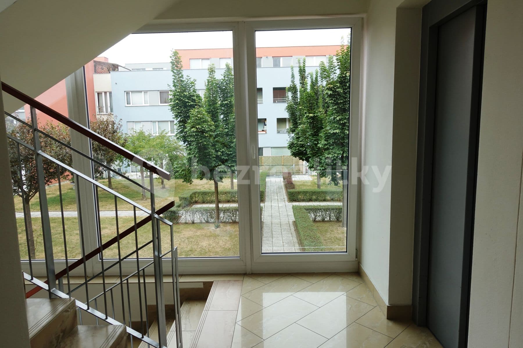 1 bedroom with open-plan kitchen flat to rent, 74 m², Nad Šestikopy, Prague, Prague 1 bedroom with open-plan kitchen flat to rent, 74 m², Nad Šestikopy, Prague, Prague
