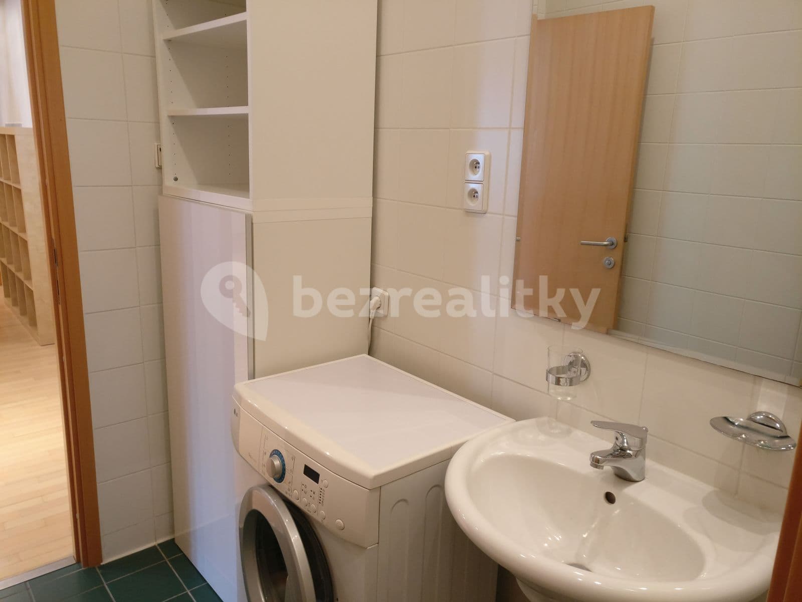 1 bedroom with open-plan kitchen flat to rent, 65 m², Letenské náměstí, Prague, Prague 1 bedroom with open-plan kitchen flat to rent, 65 m², Letenské náměstí, Prague, Prague