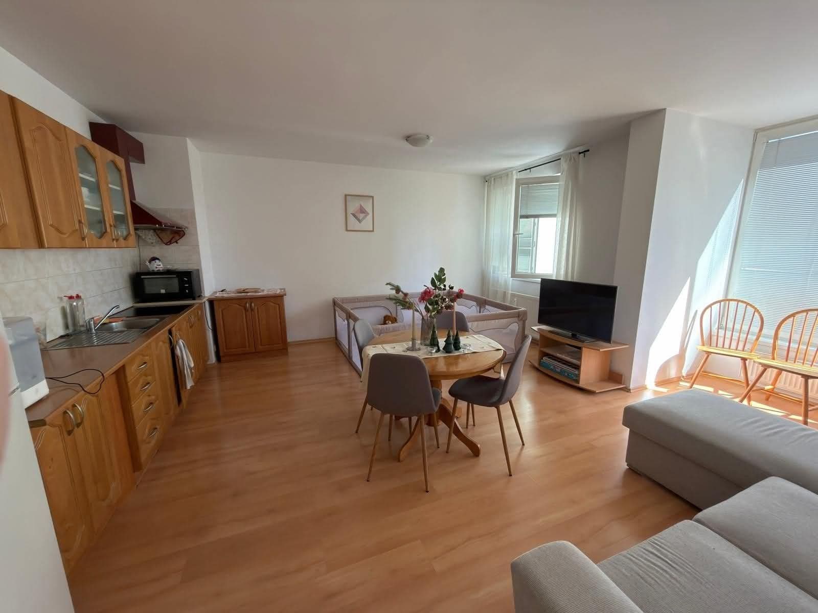 1 bedroom with open-plan kitchen flat to rent, 56 m², Mikulova, Prague, Prague 1 bedroom with open-plan kitchen flat to rent, 56 m², Mikulova, Prague, Prague
