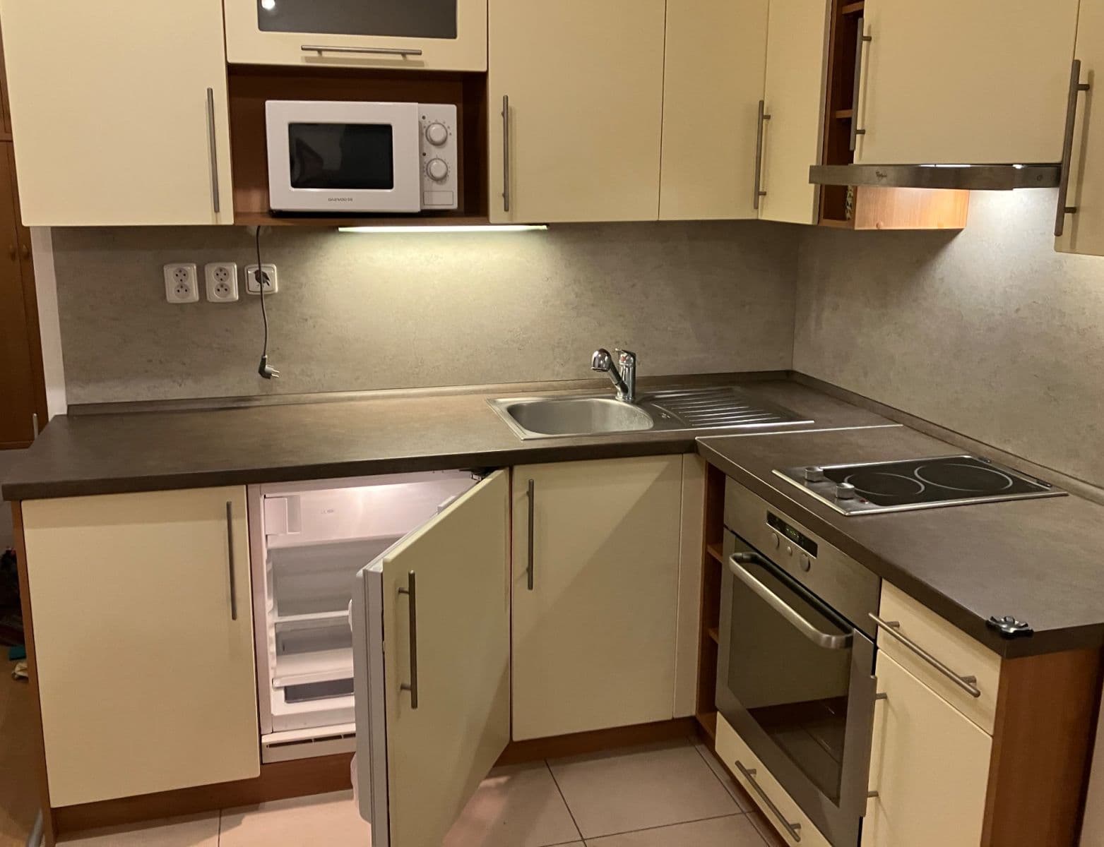 Studio flat to rent, 27 m², Purkyňova, Brno, Jihomoravský Region Studio flat to rent, 27 m², Purkyňova, Brno, Jihomoravský Region