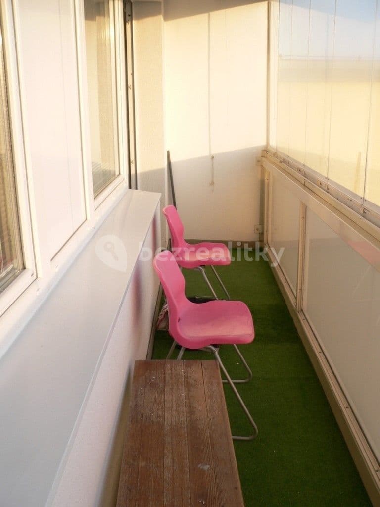 2 bedroom with open-plan kitchen flat to rent, 75 m², Čimická, Prague, Prague 2 bedroom with open-plan kitchen flat to rent, 75 m², Čimická, Prague, Prague