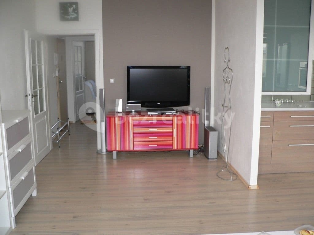 2 bedroom with open-plan kitchen flat to rent, 75 m², Čimická, Prague, Prague 2 bedroom with open-plan kitchen flat to rent, 75 m², Čimická, Prague, Prague