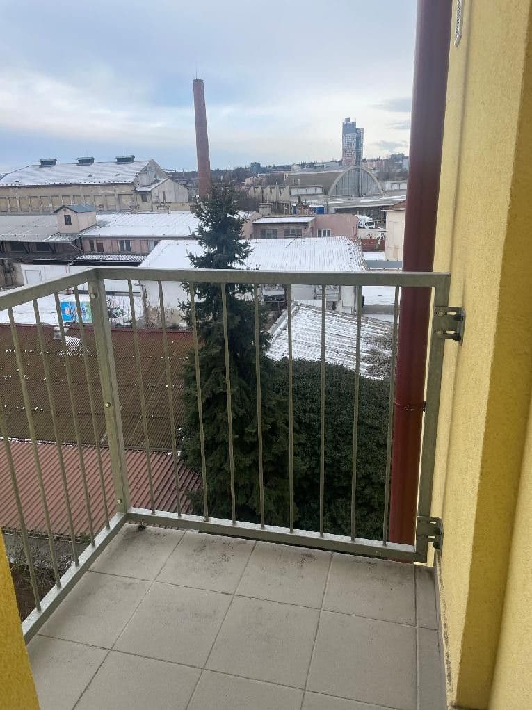 1 bedroom flat to rent, 35 m², Komárovská, Brno, Jihomoravský Region 1 bedroom flat to rent, 35 m², Komárovská, Brno, Jihomoravský Region