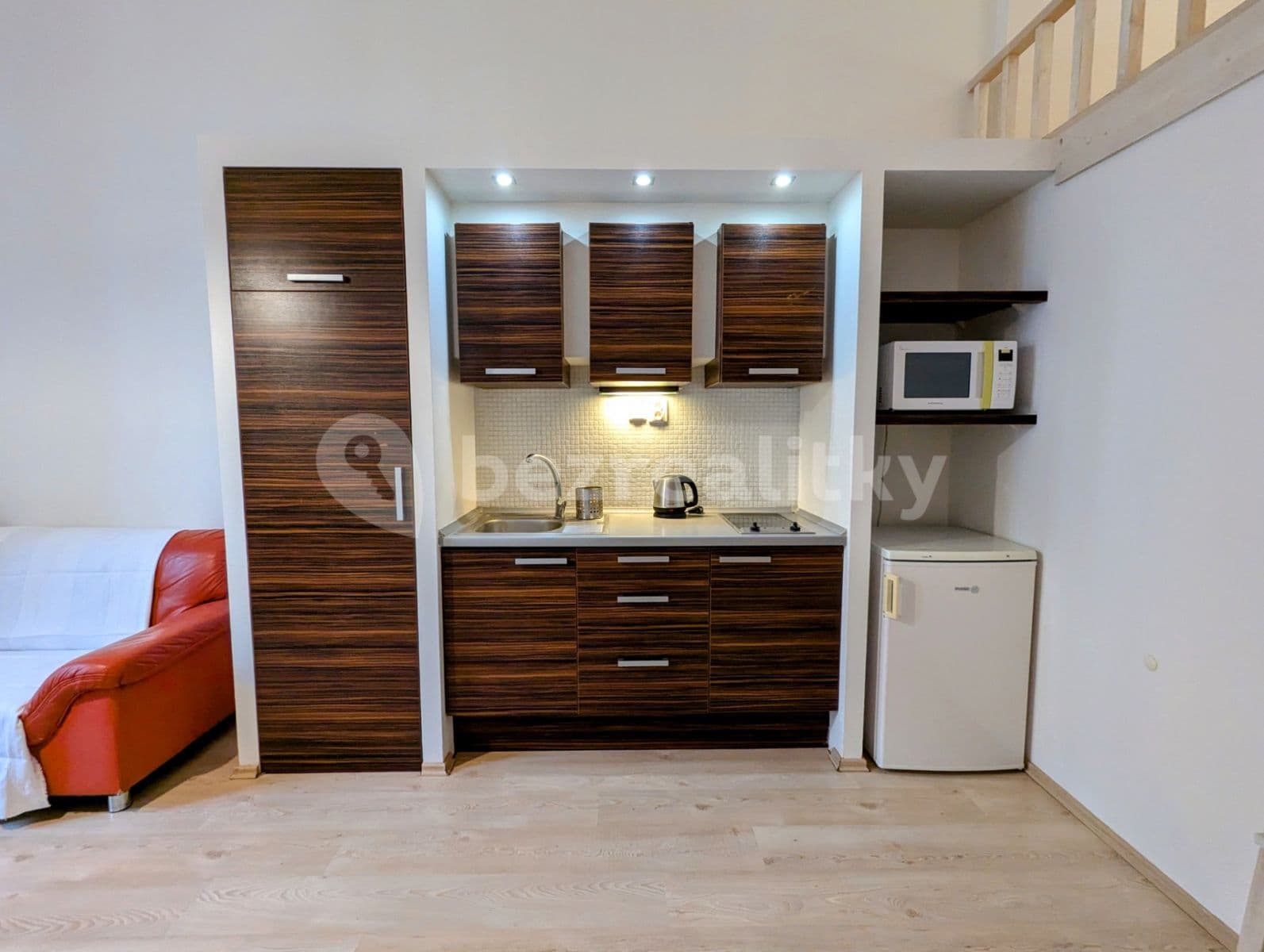 Studio flat to rent, 36 m², Špitálská, Hradec Králové, Královéhradecký Region Studio flat to rent, 36 m², Špitálská, Hradec Králové, Královéhradecký Region