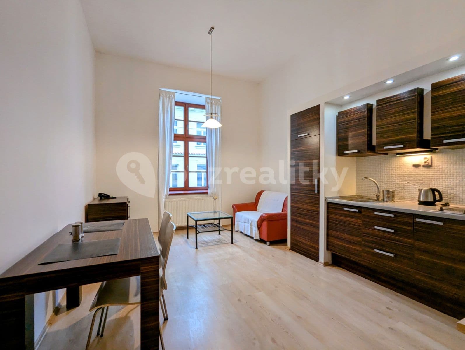 Studio flat to rent, 36 m², Špitálská, Hradec Králové, Královéhradecký Region Studio flat to rent, 36 m², Špitálská, Hradec Králové, Královéhradecký Region
