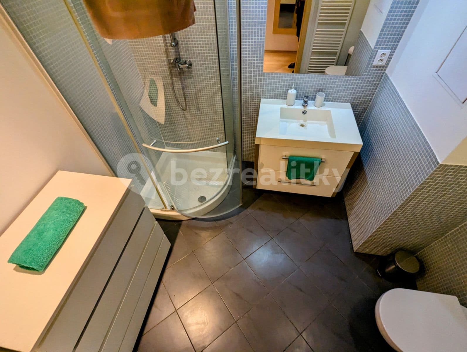 Studio flat to rent, 36 m², Špitálská, Hradec Králové, Královéhradecký Region Studio flat to rent, 36 m², Špitálská, Hradec Králové, Královéhradecký Region