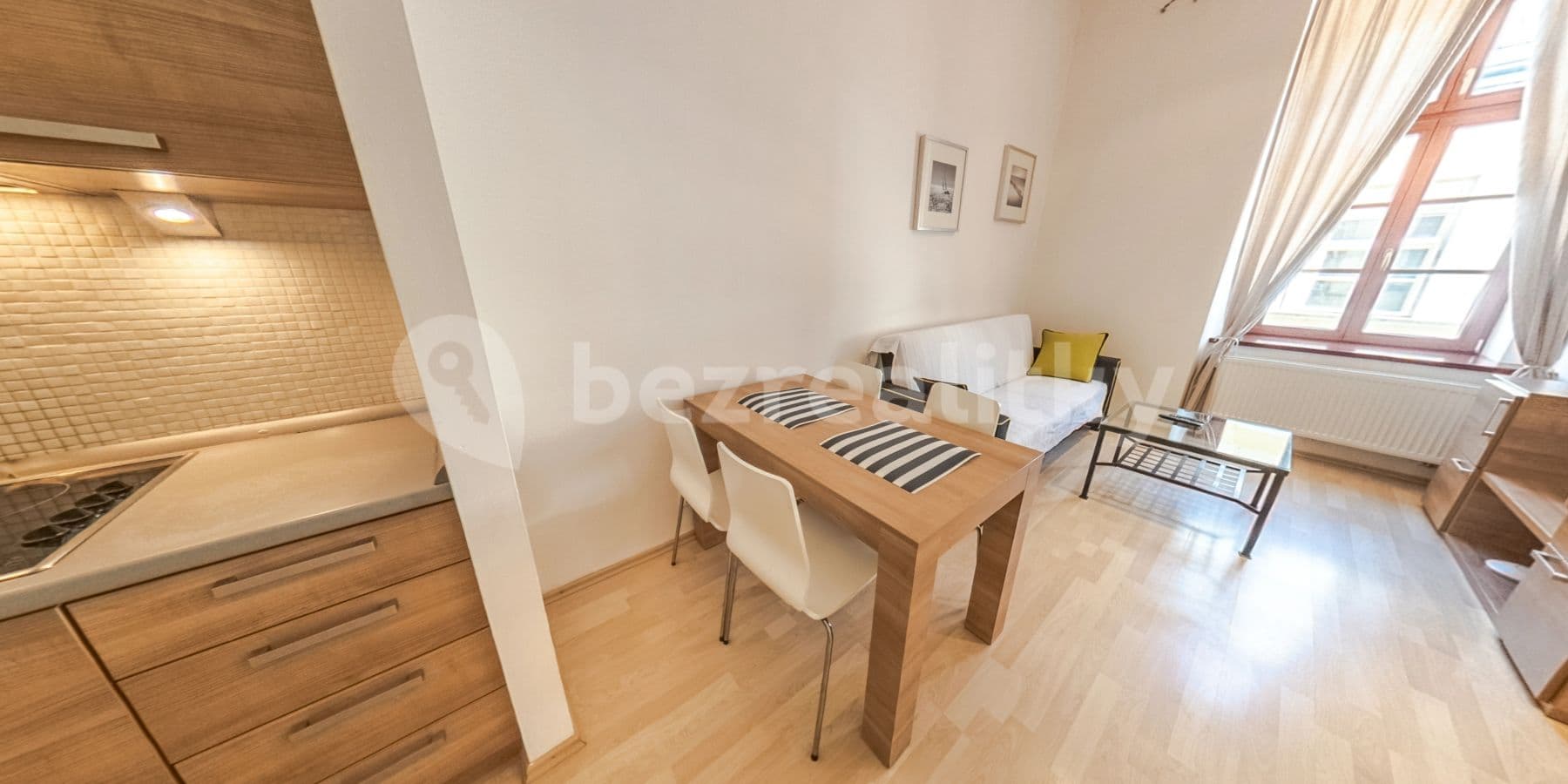 1 bedroom with open-plan kitchen flat to rent, 40 m², Špitálská, Hradec Králové, Královéhradecký Region 1 bedroom with open-plan kitchen flat to rent, 40 m², Špitálská, Hradec Králové, Královéhradecký Region