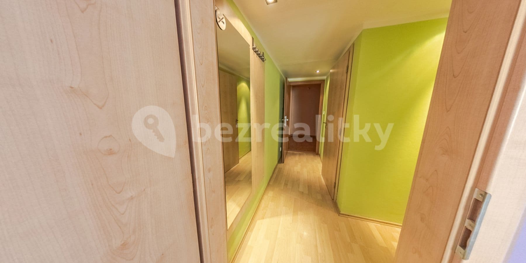 1 bedroom with open-plan kitchen flat to rent, 40 m², Špitálská, Hradec Králové, Královéhradecký Region 1 bedroom with open-plan kitchen flat to rent, 40 m², Špitálská, Hradec Králové, Královéhradecký Region