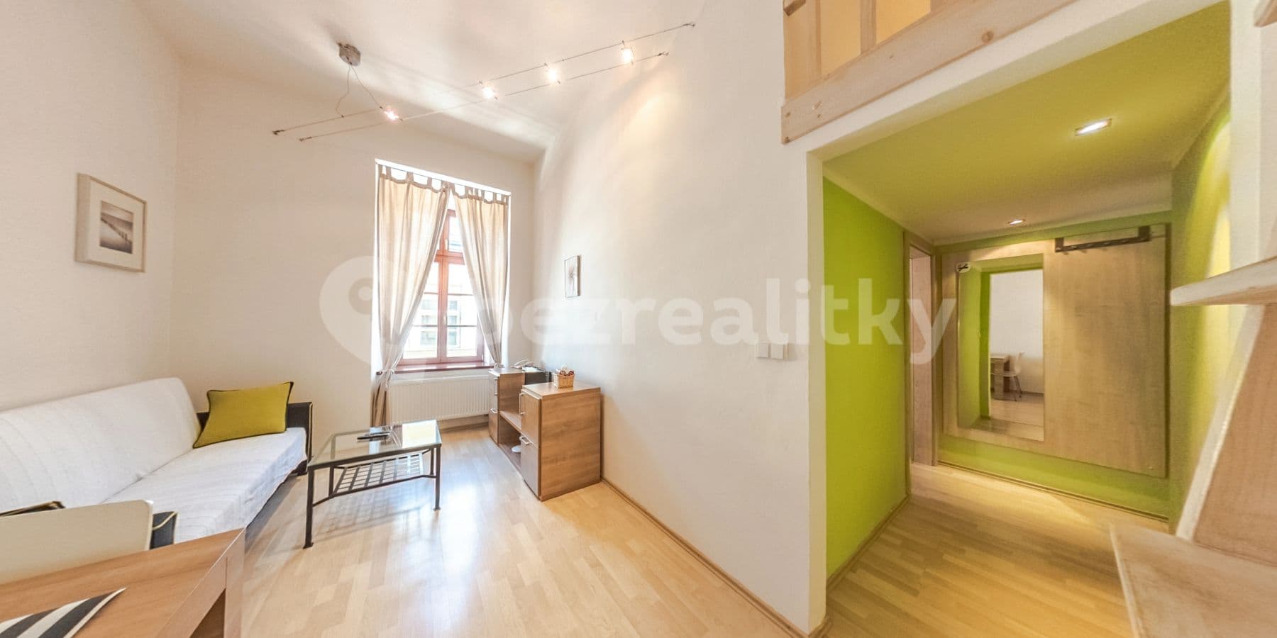 1 bedroom with open-plan kitchen flat to rent, 40 m², Špitálská, Hradec Králové, Královéhradecký Region 1 bedroom with open-plan kitchen flat to rent, 40 m², Špitálská, Hradec Králové, Královéhradecký Region