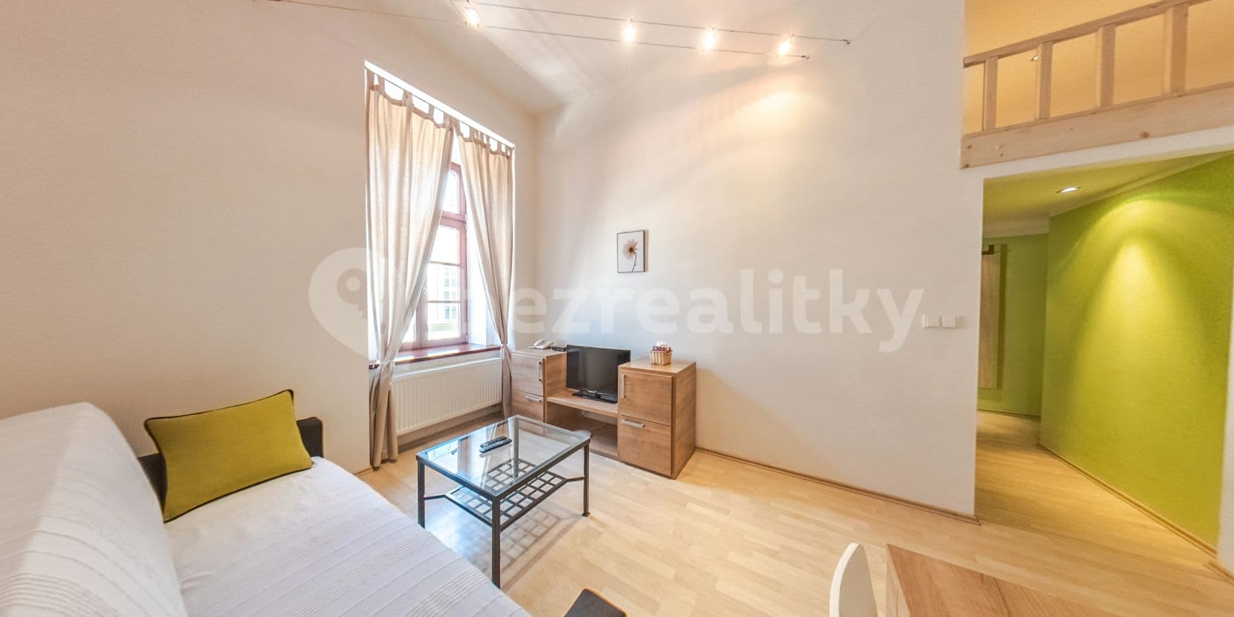 1 bedroom with open-plan kitchen flat to rent, 40 m², Špitálská, Hradec Králové, Královéhradecký Region 1 bedroom with open-plan kitchen flat to rent, 40 m², Špitálská, Hradec Králové, Královéhradecký Region