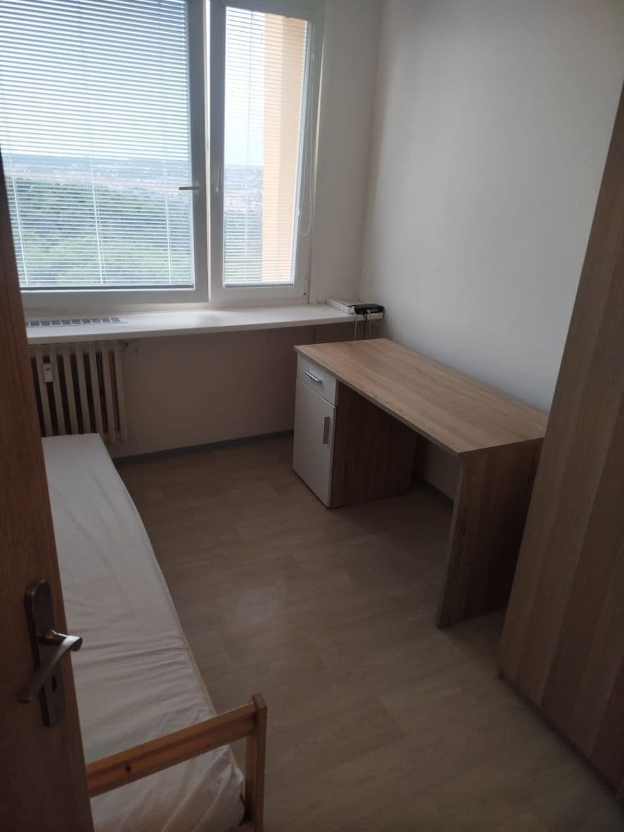 4 bedroom flat to rent, 10 m², U Pentlovky, Prague, Prague 4 bedroom flat to rent, 10 m², U Pentlovky, Prague, Prague
