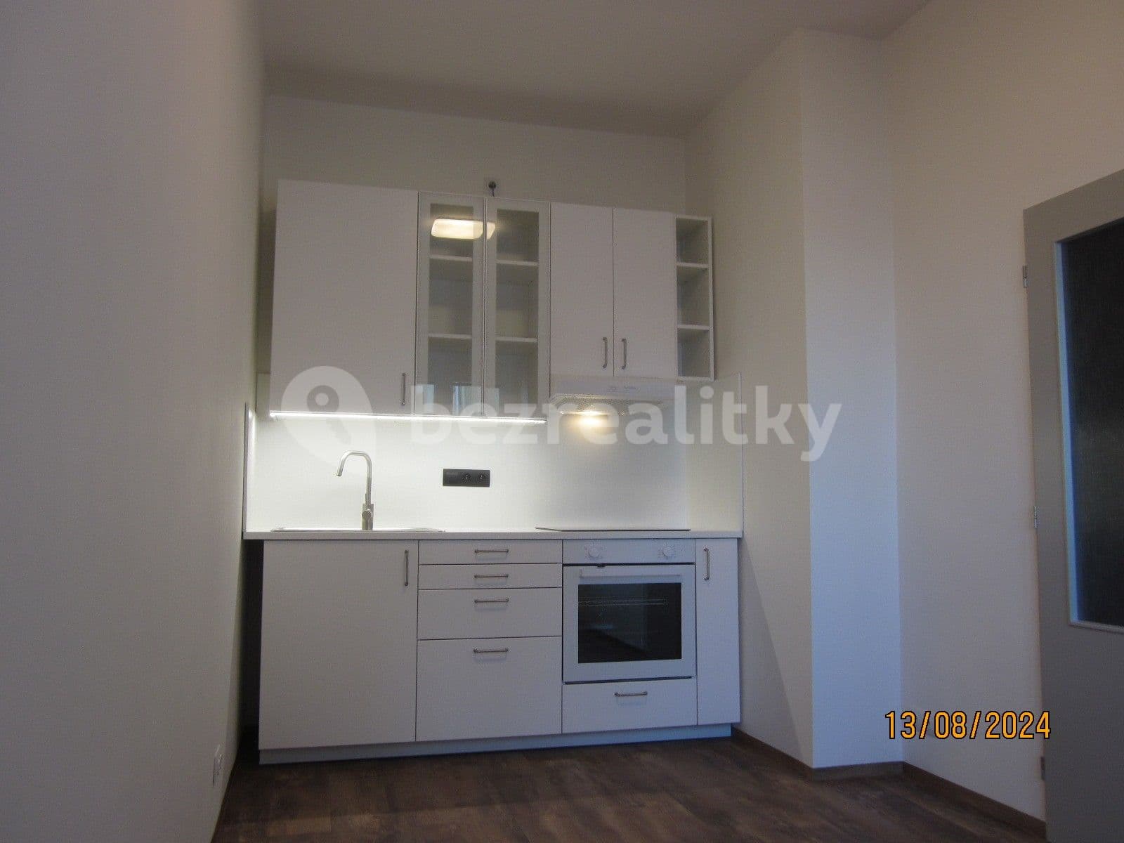 1 bedroom flat to rent, 50 m², 5. května, Prague, Prague 1 bedroom flat to rent, 50 m², 5. května, Prague, Prague