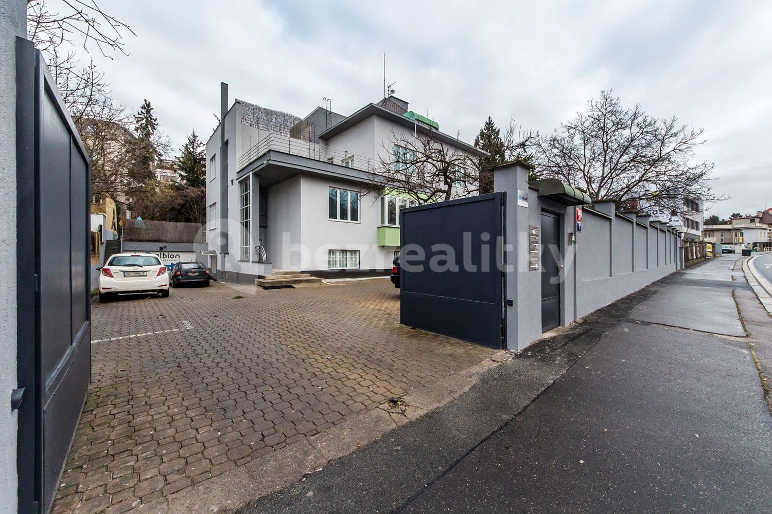 1 bedroom flat to rent, 35 m², V Holešovičkách, Prague, Prague 1 bedroom flat to rent, 35 m², V Holešovičkách, Prague, Prague