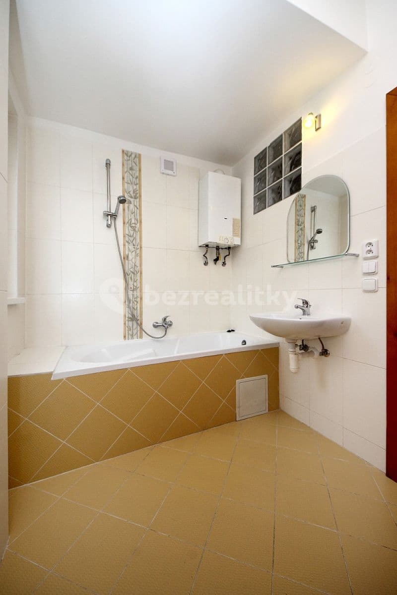 1 bedroom flat to rent, 35 m², V Holešovičkách, Prague, Prague 1 bedroom flat to rent, 35 m², V Holešovičkách, Prague, Prague