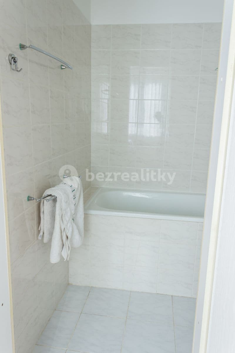 3 bedroom flat to rent, 65 m², Nedašovská, Prague, Prague 3 bedroom flat to rent, 65 m², Nedašovská, Prague, Prague