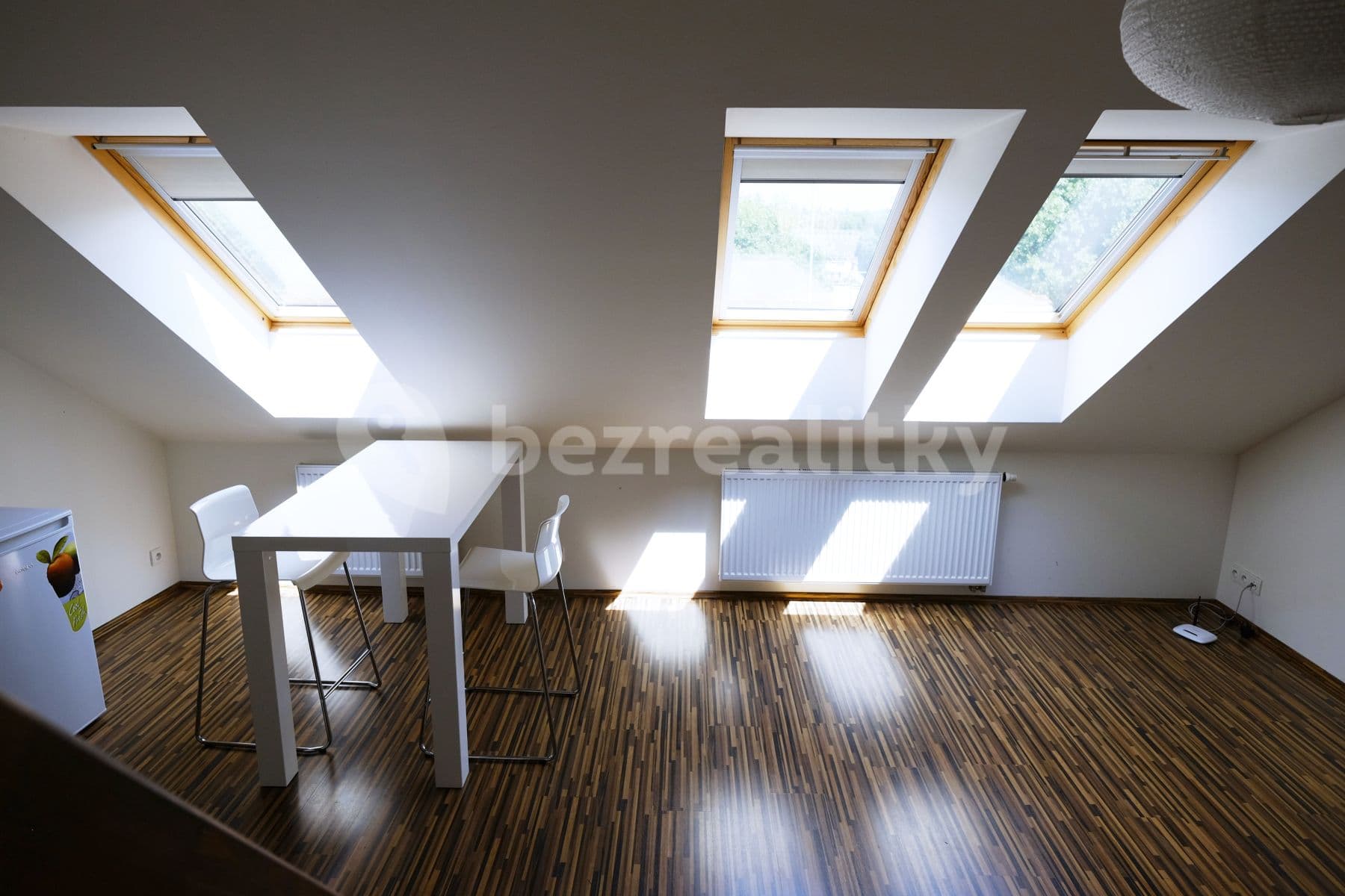 1 bedroom with open-plan kitchen flat to rent, 45 m², Zbraslavská, Prague, Prague 1 bedroom with open-plan kitchen flat to rent, 45 m², Zbraslavská, Prague, Prague