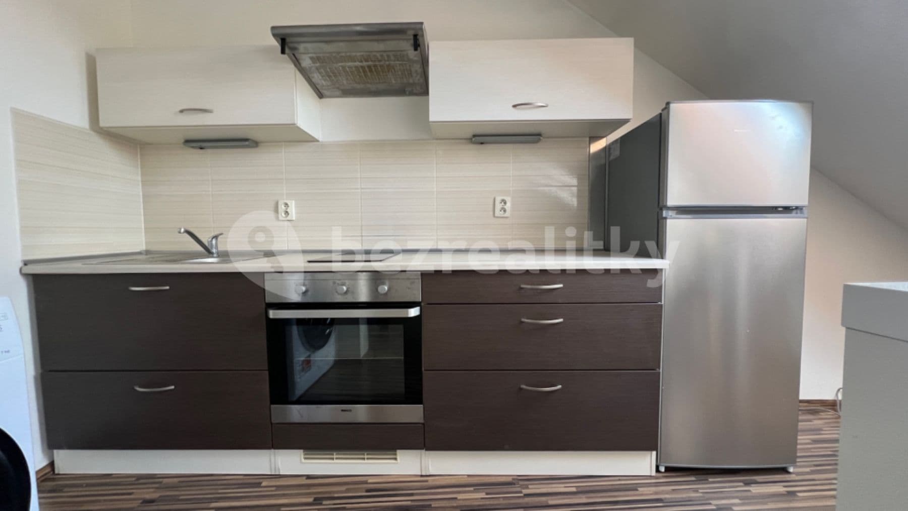 1 bedroom with open-plan kitchen flat to rent, 45 m², Zbraslavská, Prague, Prague 1 bedroom with open-plan kitchen flat to rent, 45 m², Zbraslavská, Prague, Prague
