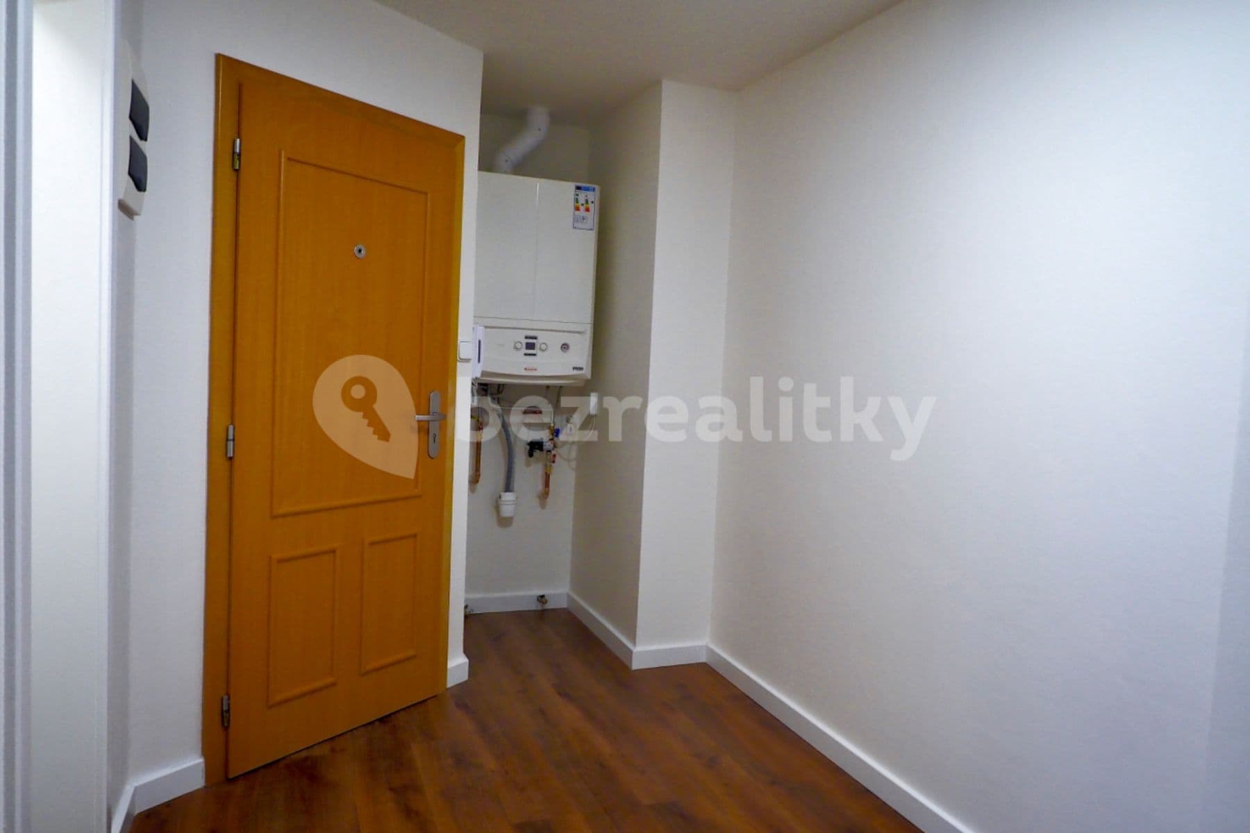 2 bedroom with open-plan kitchen flat to rent, 100 m², Muchova, Prague, Prague 2 bedroom with open-plan kitchen flat to rent, 100 m², Muchova, Prague, Prague