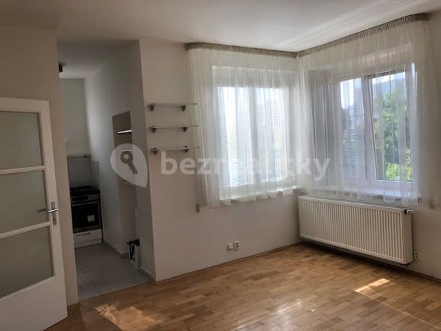 Studio flat to rent, 32 m², V olšinách, Prague, Prague Studio flat to rent, 32 m², V olšinách, Prague, Prague