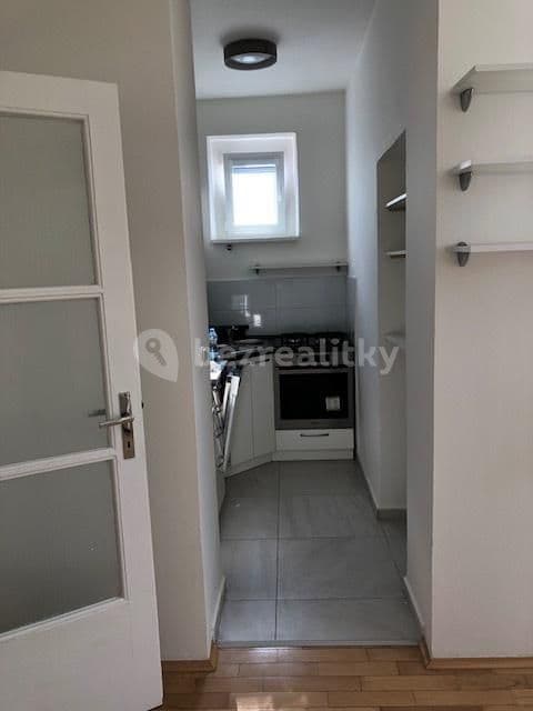 Studio flat to rent, 32 m², V olšinách, Prague, Prague Studio flat to rent, 32 m², V olšinách, Prague, Prague