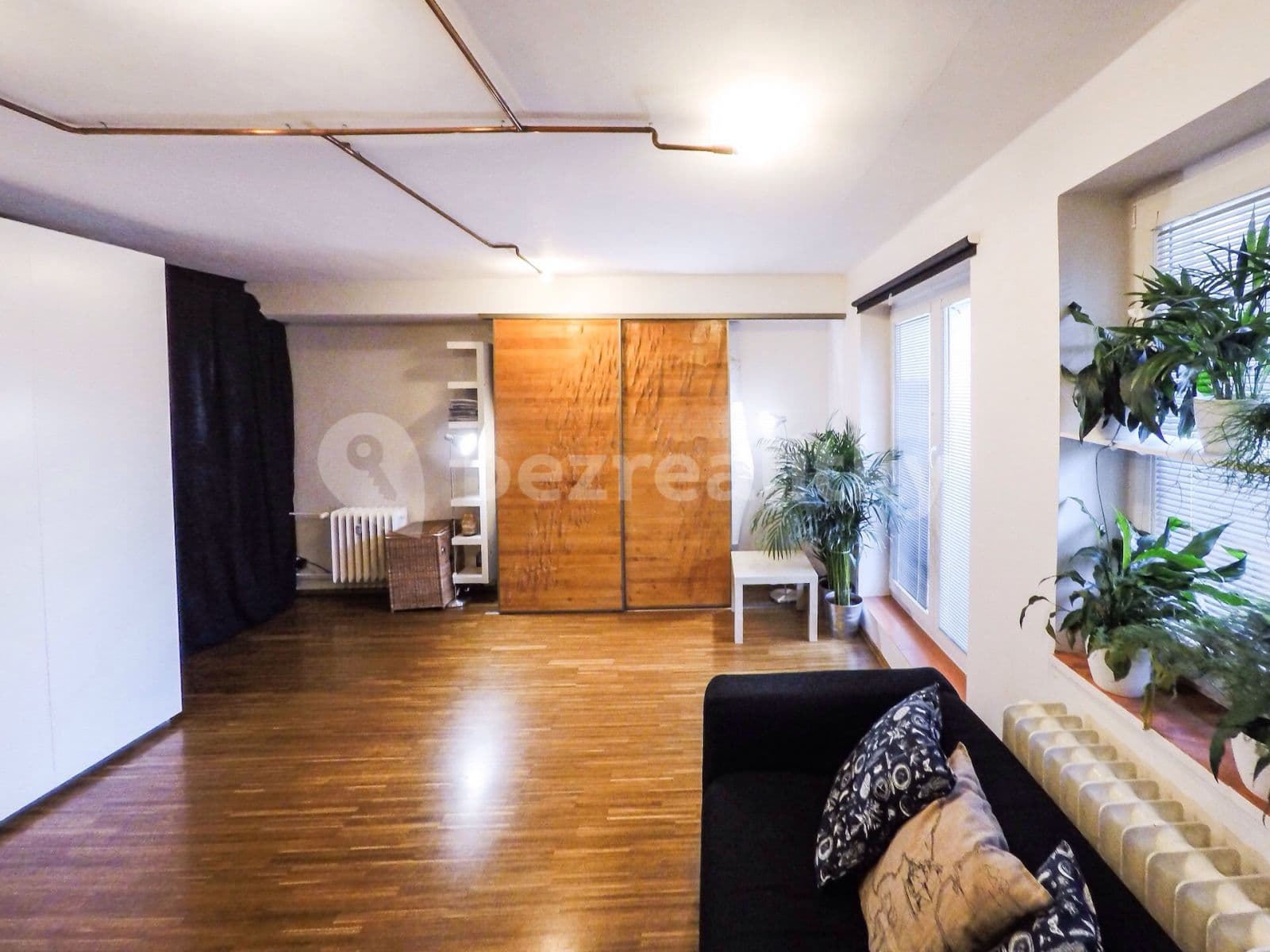 Studio flat to rent, 41 m², Africká, Prague, Prague Studio flat to rent, 41 m², Africká, Prague, Prague