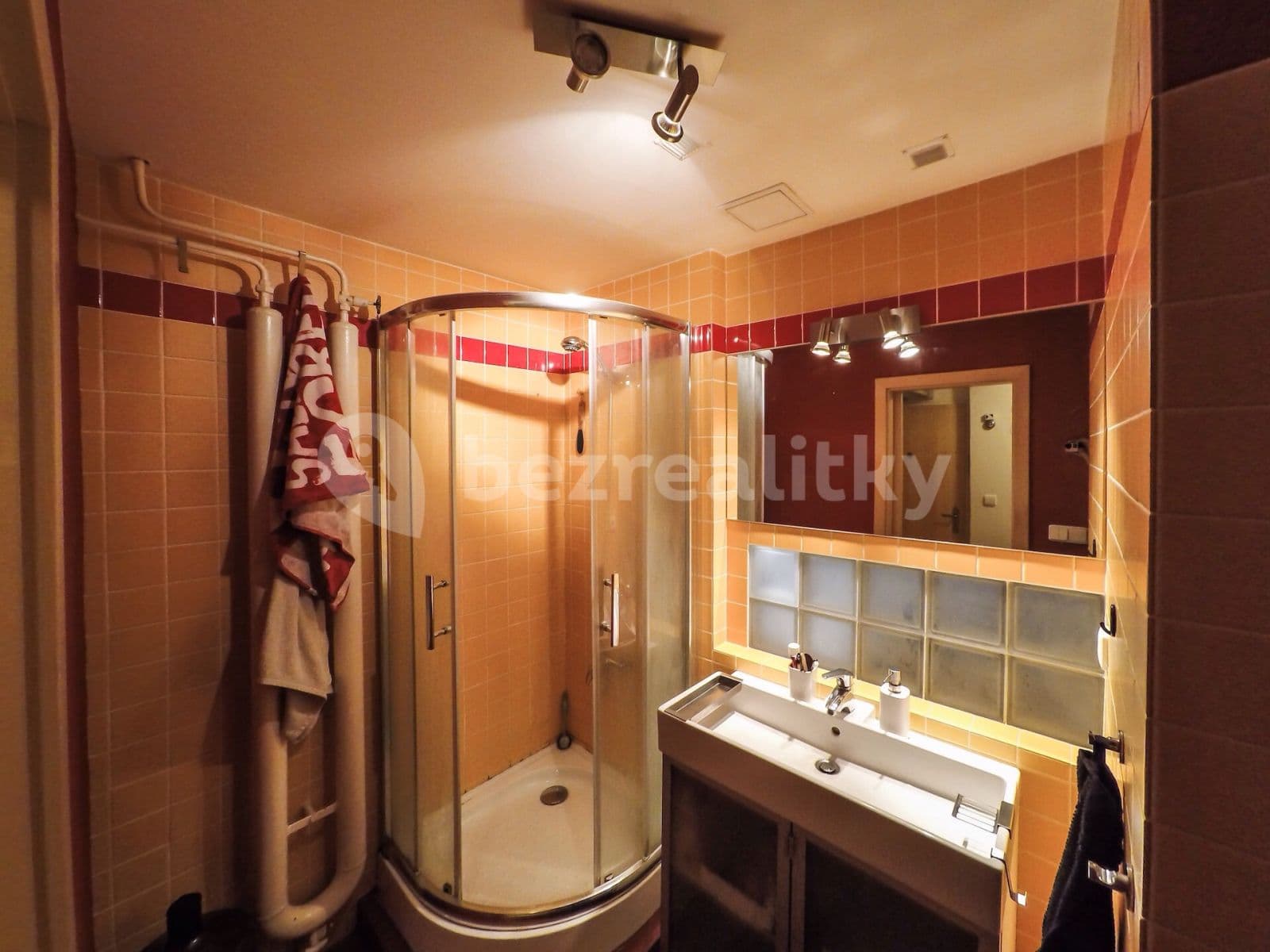 Studio flat to rent, 41 m², Africká, Prague, Prague Studio flat to rent, 41 m², Africká, Prague, Prague