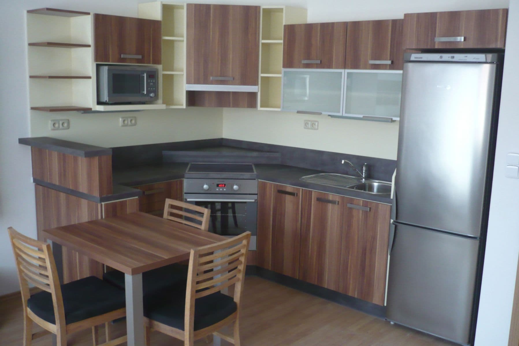 Studio flat to rent, 40 m², Rostislavovo náměstí, Brno, Jihomoravský Region Studio flat to rent, 40 m², Rostislavovo náměstí, Brno, Jihomoravský Region