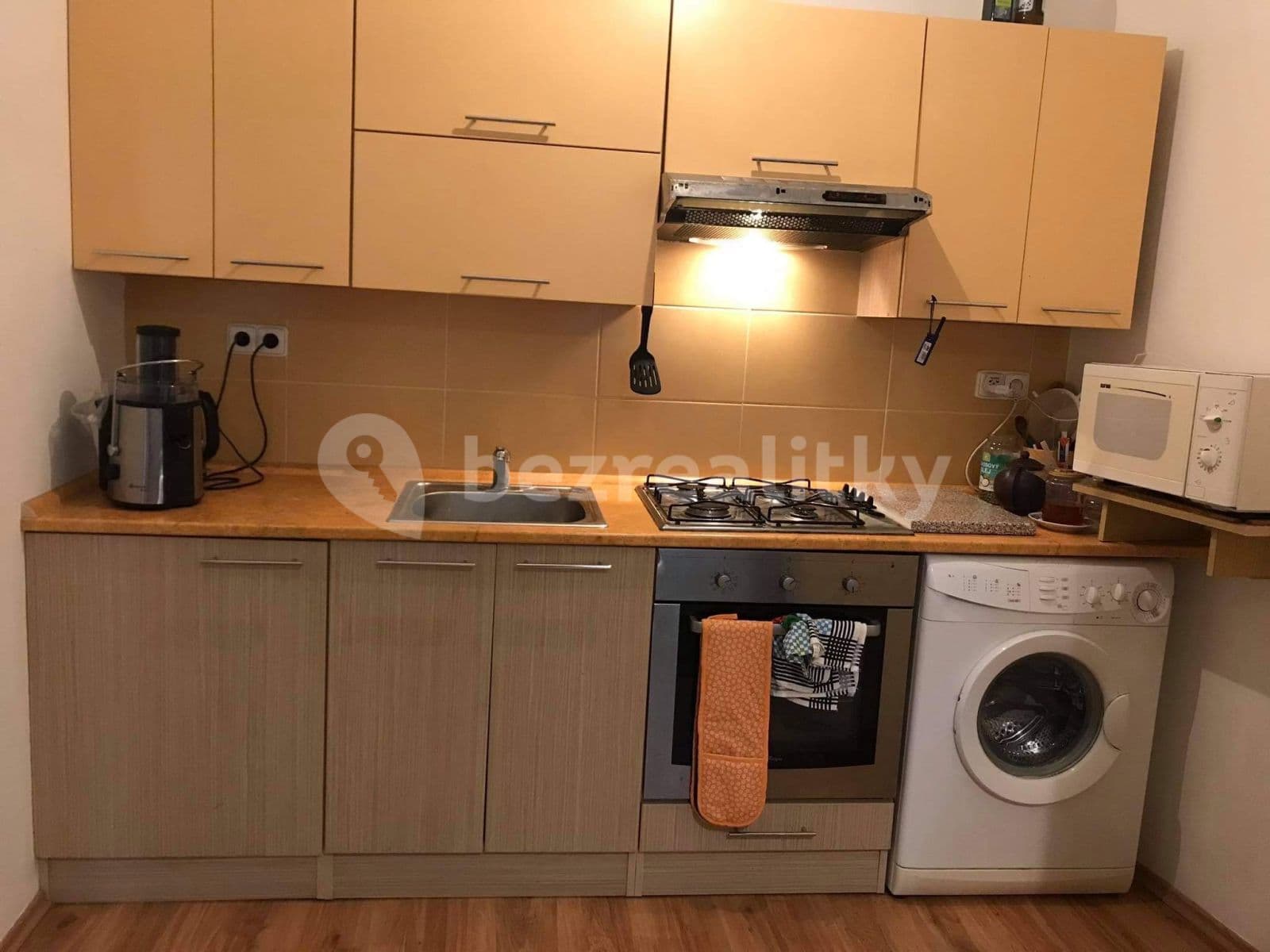 1 bedroom with open-plan kitchen flat to rent, 36 m², Bratislavská, Brno, Jihomoravský Region 1 bedroom with open-plan kitchen flat to rent, 36 m², Bratislavská, Brno, Jihomoravský Region