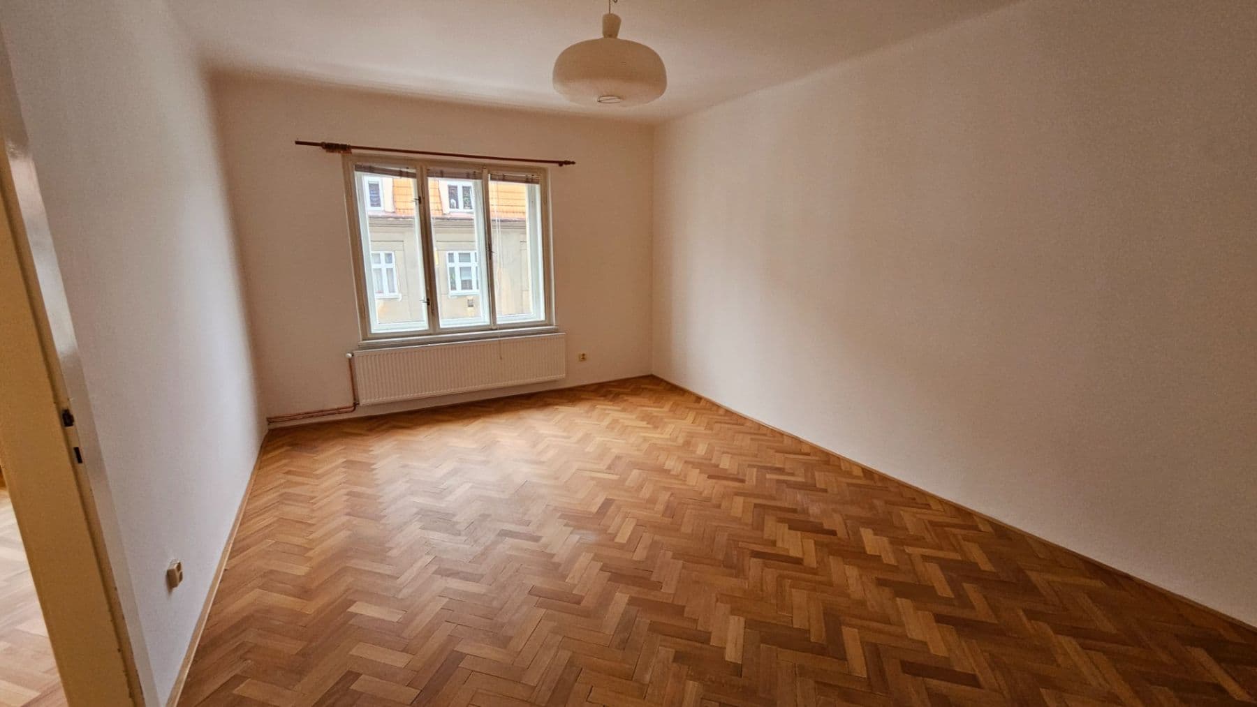 2 bedroom with open-plan kitchen flat to rent, 71 m², Politických vězňů, Plzeň, Plzeňský Region 2 bedroom with open-plan kitchen flat to rent, 71 m², Politických vězňů, Plzeň, Plzeňský Region