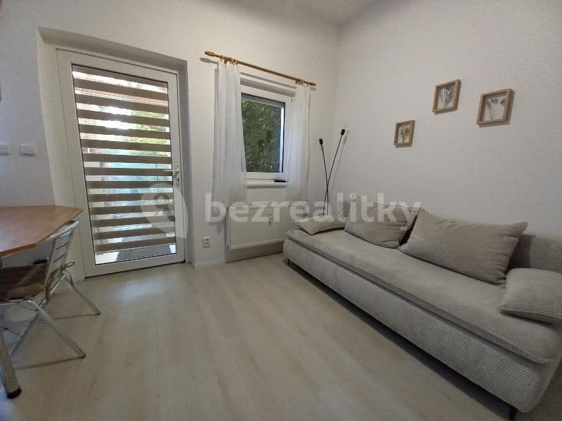 Studio flat to rent, 30 m², Staniční, Plzeň, Plzeňský Region Studio flat to rent, 30 m², Staniční, Plzeň, Plzeňský Region