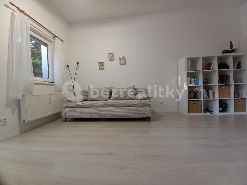 Studio flat to rent, 30 m², Staniční, Plzeň, Plzeňský Region Studio flat to rent, 30 m², Staniční, Plzeň, Plzeňský Region