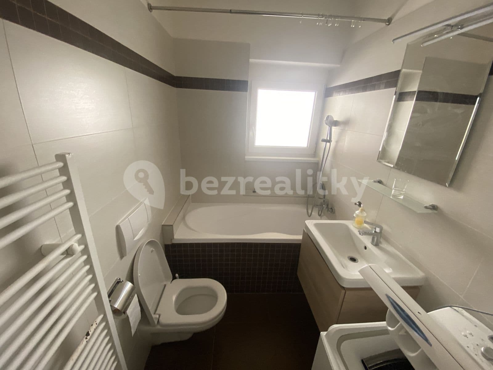 1 bedroom with open-plan kitchen flat to rent, 55 m², Pod kaštany, Brno, Jihomoravský Region 1 bedroom with open-plan kitchen flat to rent, 55 m², Pod kaštany, Brno, Jihomoravský Region