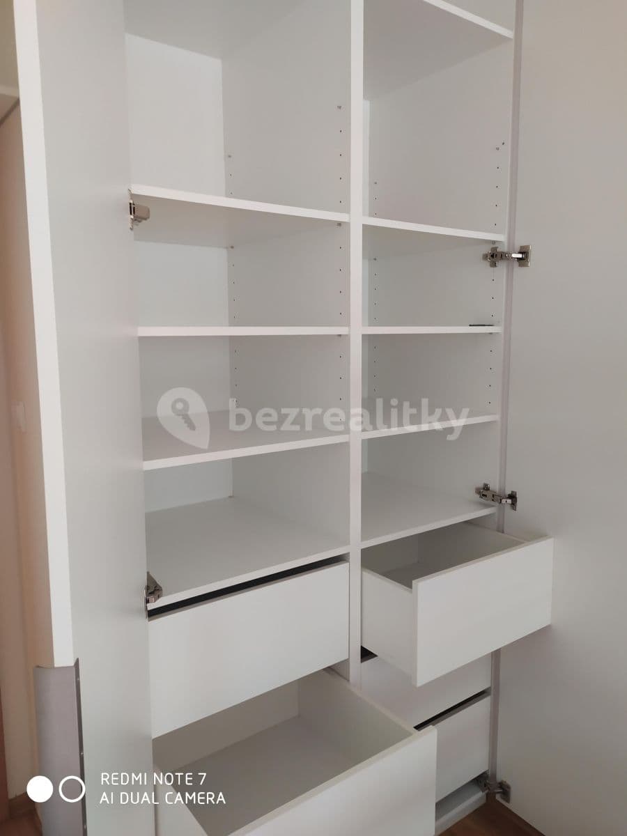 2 bedroom with open-plan kitchen flat to rent, 74 m², Na okraji, Prague, Prague 2 bedroom with open-plan kitchen flat to rent, 74 m², Na okraji, Prague, Prague