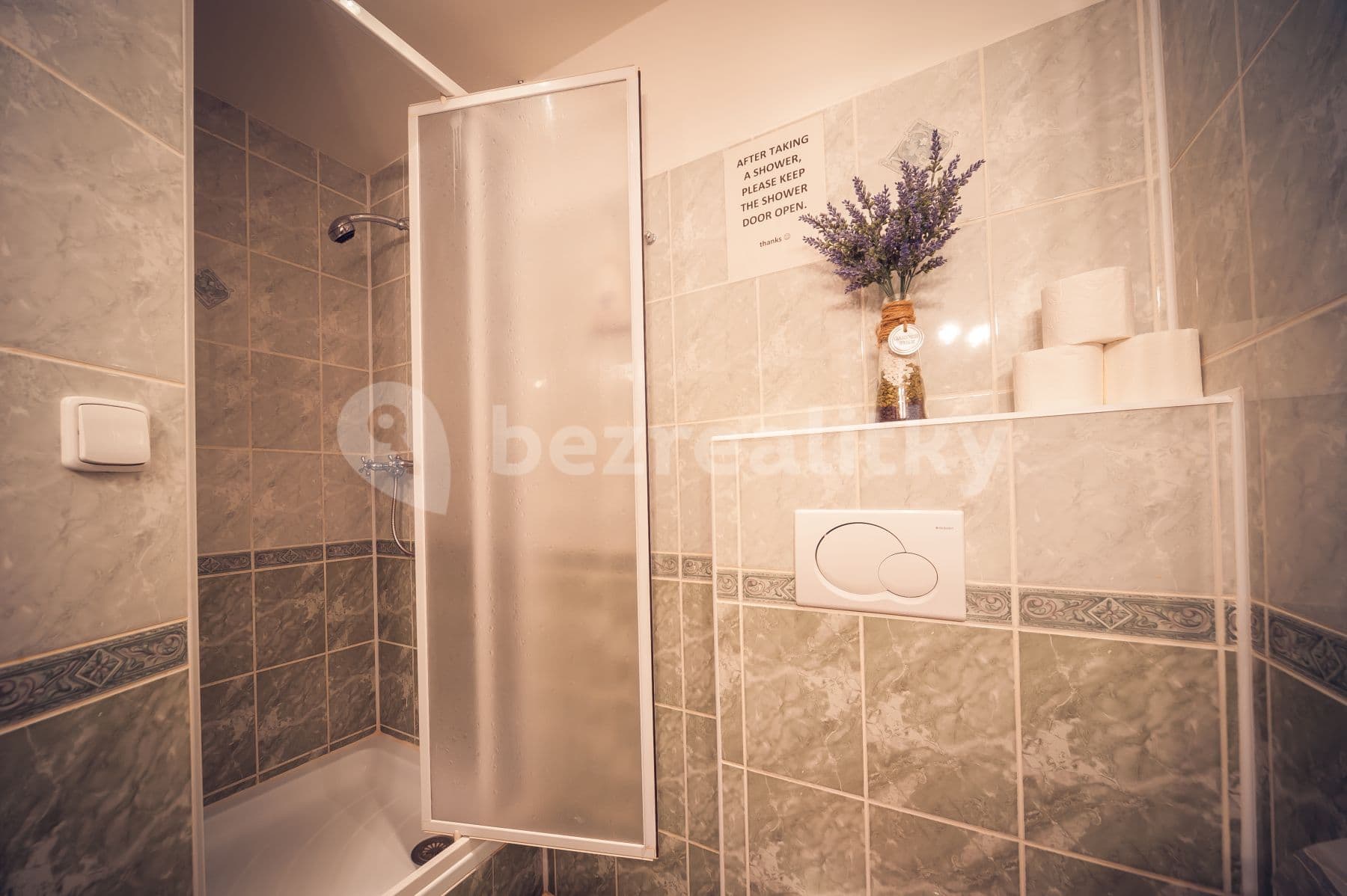 Studio flat to rent, 32 m², Na Kozačce, Prague, Prague Studio flat to rent, 32 m², Na Kozačce, Prague, Prague