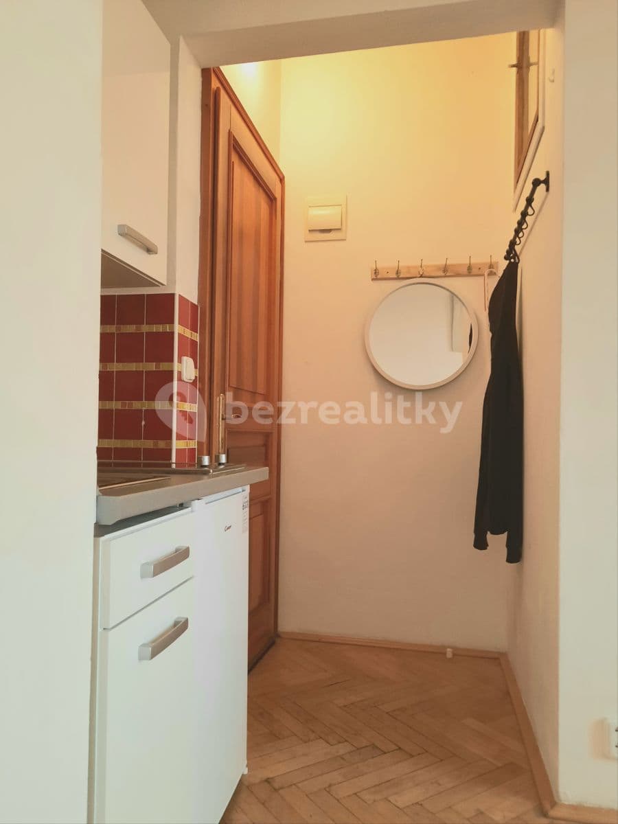 Studio flat to rent, 18 m², Vlkova, Prague, Prague Studio flat to rent, 18 m², Vlkova, Prague, Prague