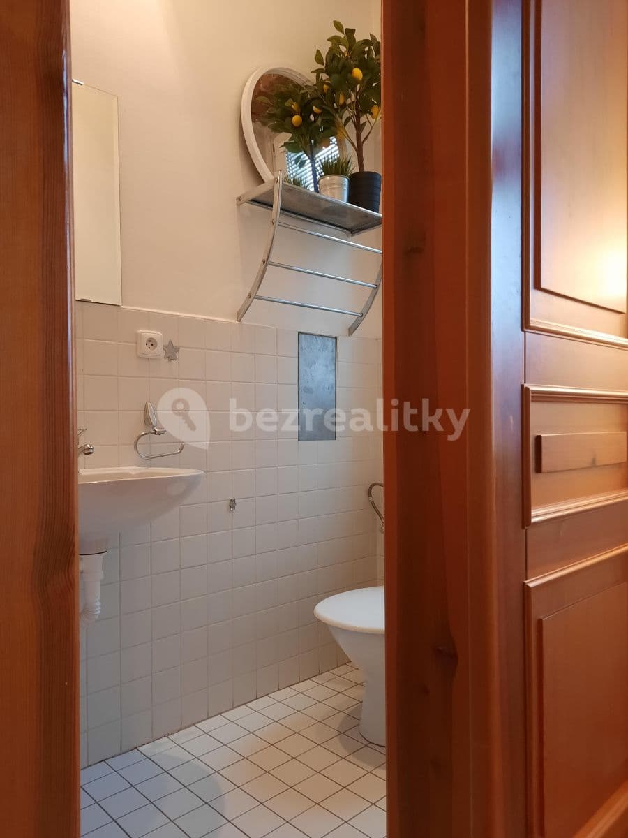 Studio flat to rent, 18 m², Vlkova, Prague, Prague Studio flat to rent, 18 m², Vlkova, Prague, Prague